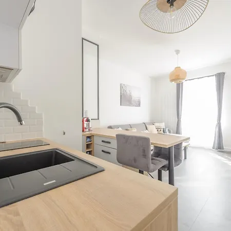 Appartement Renove Au Coeur De La Rochelle, Marche A 25m, 2 Personnes, Wifi - Fr-1-535-43 *